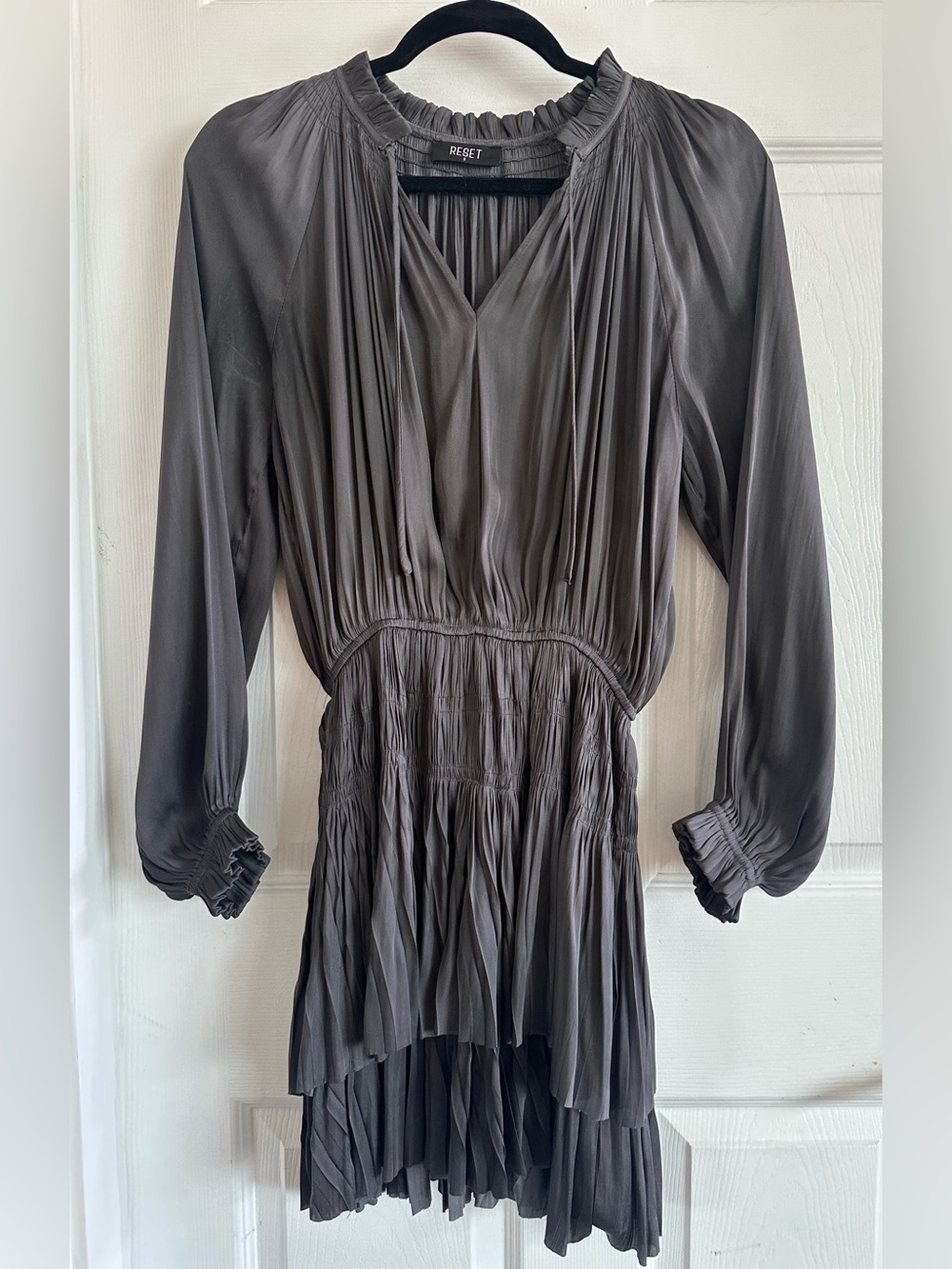 Reset brand women’s charcoal grey long sleeve dress